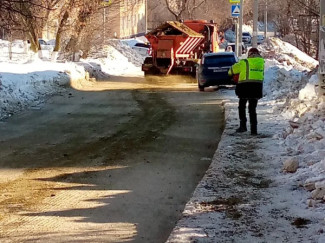 Гололед атакует Пензу: на улицы вывели более ста спецмашин