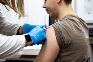 Пензенцам рассказали, защищают ли вакцины от гонконгского гриппа