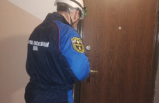 Крики из-за двери: в Пензе провели срочную операцию по спасению