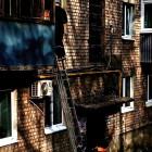 Ночной вызов в Пензе: спасатели помогли добраться к запертому малышу