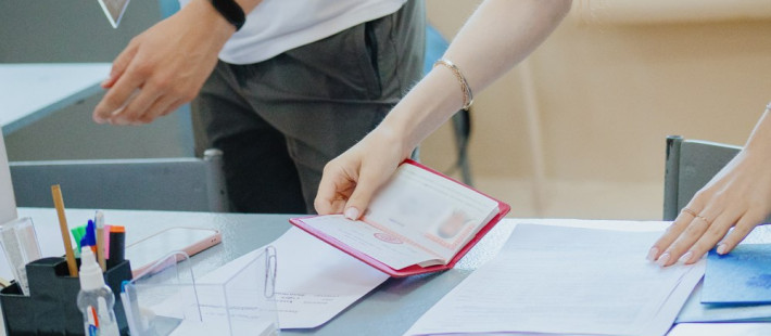 Пензенцам упростили жизнь: штамп о гражданстве ребенка теперь ставят в МФЦ