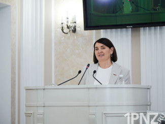 Желаем процветания! 11 марта день рождения у сенатора Юлии Лазуткиной