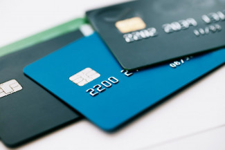 Центробанк готовит ограничения: пензенцам могут сократить число банковских карт