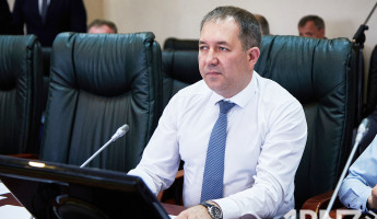 Поздравляем! 27 марта празднует день рождения депутат Денис Желиховский Поздравляем! 27 марта празднует день рождения депутат Денис Желиховский