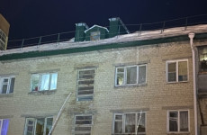 Опасные крыши Пензы: после падения наледи на мужчину завели уголовное дело