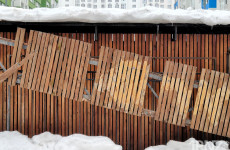 Разрушительная зима в Пензе: снег и лёд уничтожили городское и частное имущество Разрушительная зима в Пензе: снег и лёд уничтожили городское и частное имущество