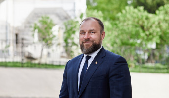 Желаем новых побед! 15 апреля родился промышленник Олег Кочетков Желаем новых побед! 15 апреля родился промышленник Олег Кочетков