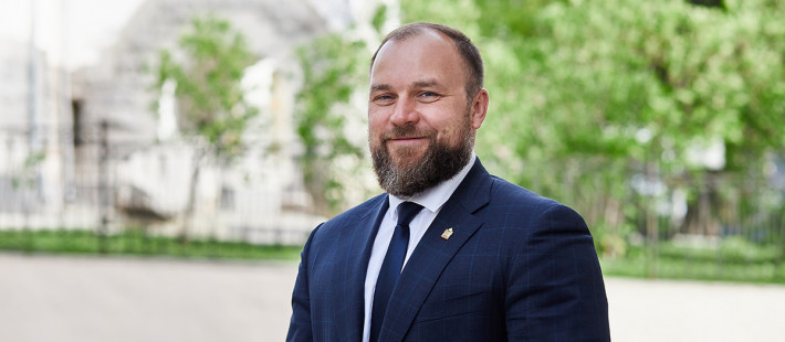 Желаем новых побед! 15 апреля родился промышленник Олег Кочетков