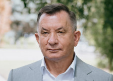 День рождения 21 апреля: поздравляем министра Александра Гришаева