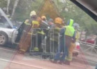 В центре Пензы прямо во время движения загорелась иномарка