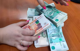 Скандал в Пензенском районе: людям почти полгода не платили зарплату