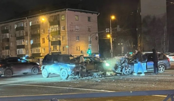 В жесткой аварии на перекрестке у Суворовского в Пензе пострадали пятеро