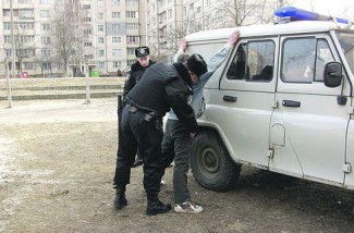 Пензенца перепутали с преступником и увезли в полицию 