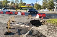 На проспекте Победы в Пензе продолжает проваливаться асфальт