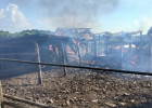 Во время жуткого пожара в Никольском районе сгорели несколько зданий