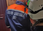 На улице Суворова в Пензе ребенок вышел в проем окна: на место срочно выехали спасатели