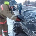 В Пензенской области двух человек зажало в автомобиле в жутком ДТП 
