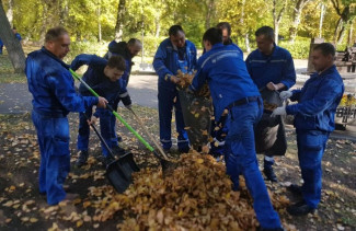 Промышленные предприятия Пензы присоединились к осенней уборке города