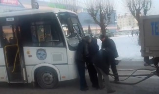 Автобус, участвовавший в страшном ДТП у Автовокзала, протащили через весь центр города