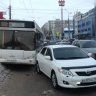В центре Пензы автобус с пассажирами протаранил «Тойоту»