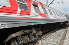 Из-за жителей Мордовии с рельс сошел пассажирский поезд 