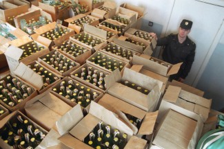 В Кузнецке изъяли 600 бутылок с «паленым» алкоголем