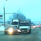 Пензенский лихач устроил разборки с водителем грузовика прямо на дороге 