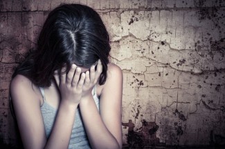 В Заречном мужчина изнасиловал 17-летнюю девушку