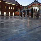 Теплый декабрь. На площади Ленина на выходные залили каток