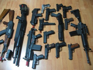 Жителей Пензы призывают сдать незаконно хранящиеся гранаты и револьверы 