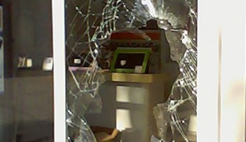 В Пензе 19-летний парень ограбил магазин на 9 мобильников