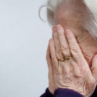 В Пензе коллекторы угрожают пенсионерке убийством внучек
