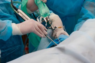 Травматологи Пензы научились делать операции без разрезов