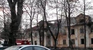 В Сети появилось видео с места пожара на Ударной