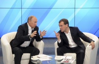 Президент России Владимир Путин сообщил о болезни Дмитрия Медведева 