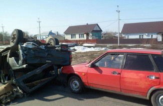На трассе «Тамбов – Пенза» произошла страшная авария с участием трех автомобилей 