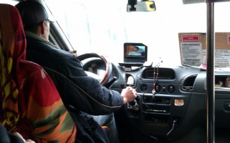Таксист из Пензы поверил в байку про важных клиентов-иностранцев и их переводчика