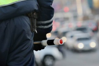 Перед Новым годом сотрудники Госавтоинспекции проводят массовую проверку водителей «на трезвость»