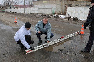 Пензенские активисты Народного фронта добиваются ремонта разбитых дорог