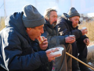 Пензенские соцработники искали бездомных в центре города 