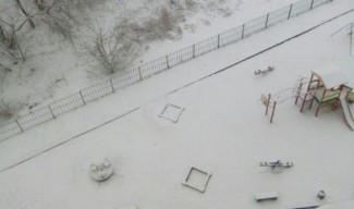 Весна vs Зима. Пензу «по уши» завалило снегом 