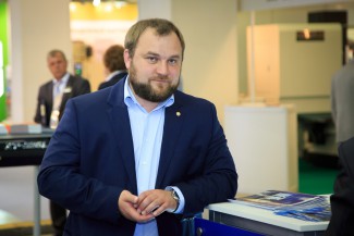Генеральный директор завода «СтанкоМашСтрой» Олег Кочетков поздравил пензенцев с 1 мая