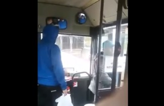 Пензенцы, устроившие потасовку в автобусе №66, попали в объектив видеокамеры 