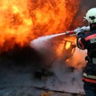 В Пензе сгоревшую баню тушили 8 пожарных