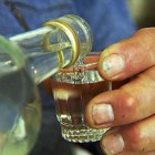В Пензенской области «бабушка-одуванчик» торговала смертельно опасным спиртом 