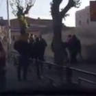 В Пензе возле бара «Континент» жестокая драка девушек попала в объектив видеокамеры