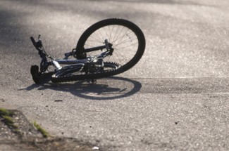 В Пензе неизвестный водитель сбил 12-летнего мальчика на велосипеде и скрылся