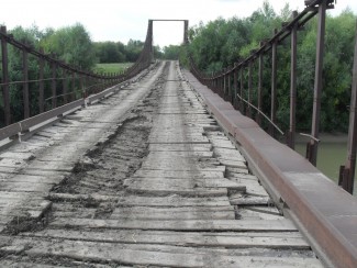 В Башмаково мост угрожает жизни людей