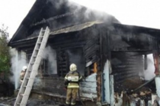 В Пензе в Маньчжурии огонь уничтожил дом