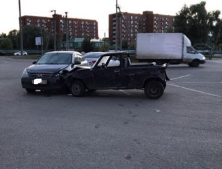 В результате погони в Терновке столкнулись два автомобиля 